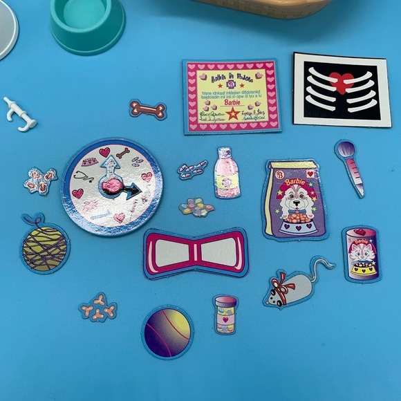 Vintage 1996 Barbie Pet Doctor Veterinarian Doll & Accessories Mattel 14603 - Picture 2 of 16